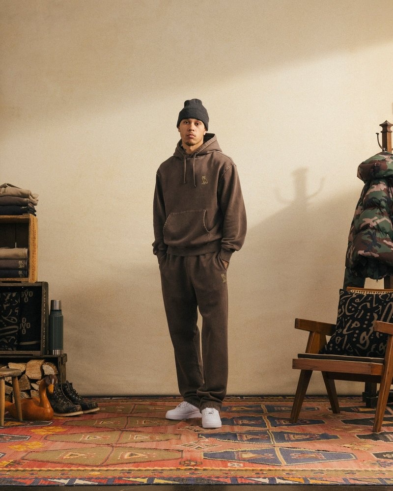 maglioni octobers very own ovo muskoka garment dyed hoodie marrone